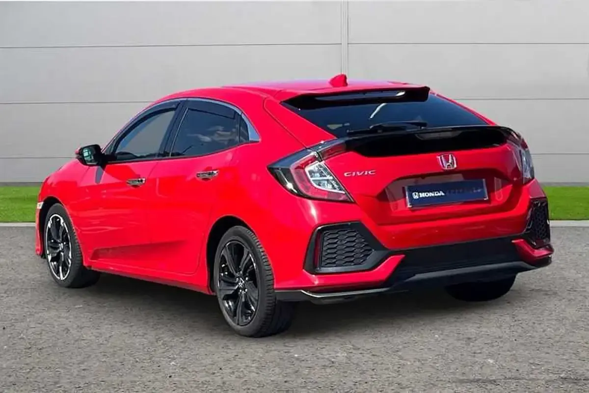 Used Honda Civic Prestige 182 HP (133 kW) 2018 Rallye red