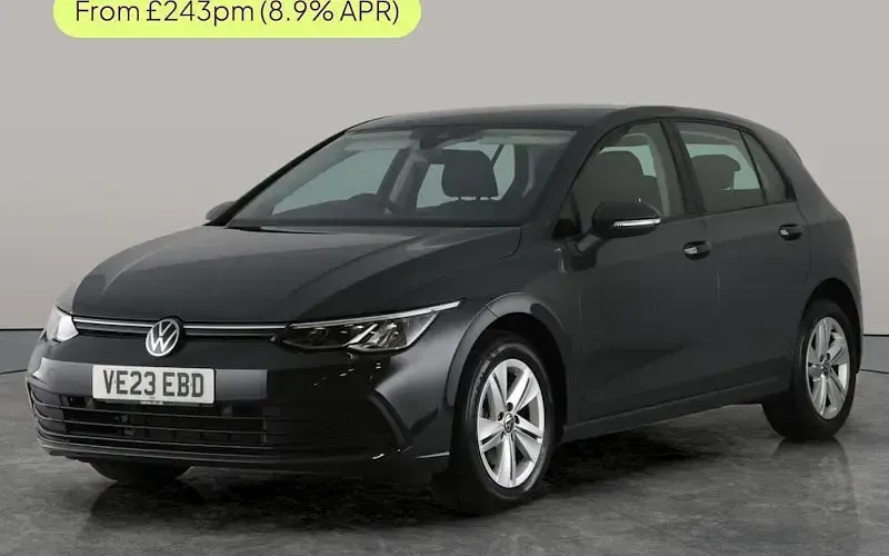 Used VW Golf VIII Life 131 HP (96 kW) 2024 Hatchback