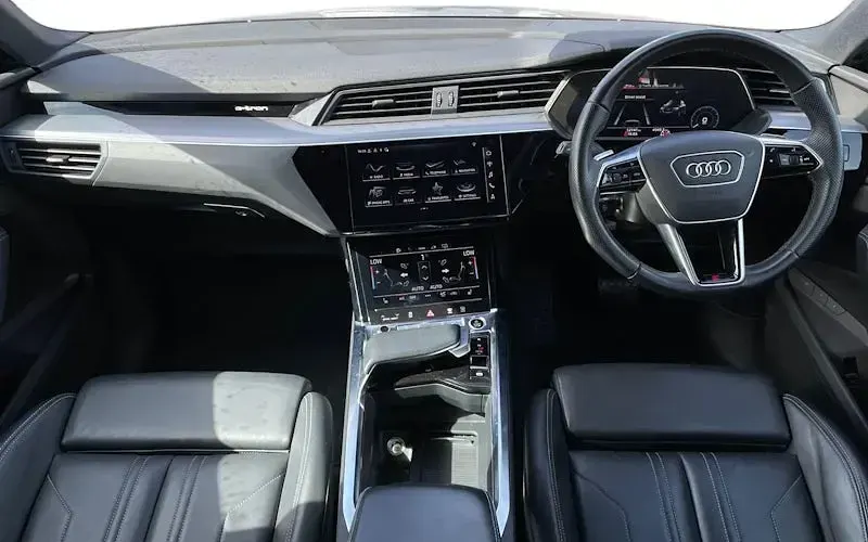 Used Audi e-tron Sportback S-Line 300 kW (408 HP) 2022 Silver SUV