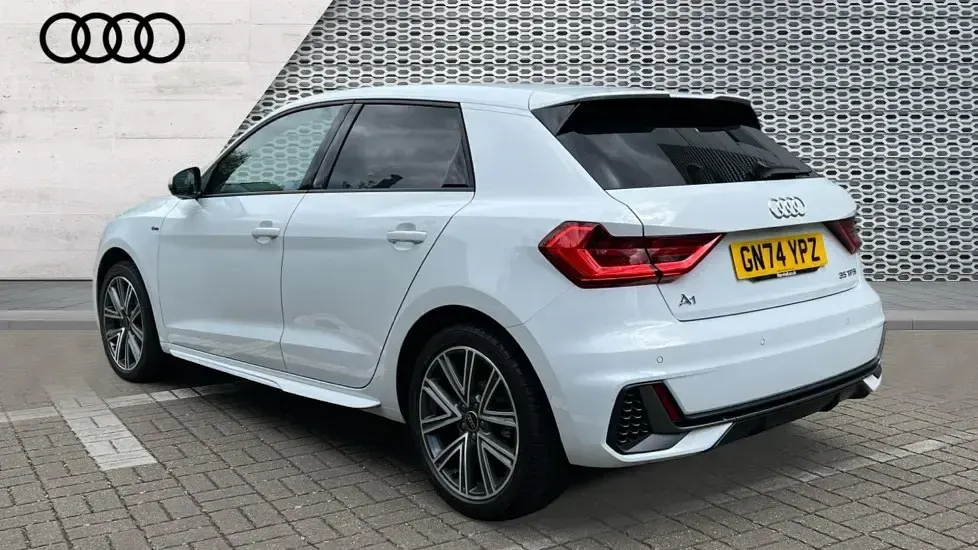 Used Audi A1 S-Line 150 HP (110 kW) 2024 White SUV