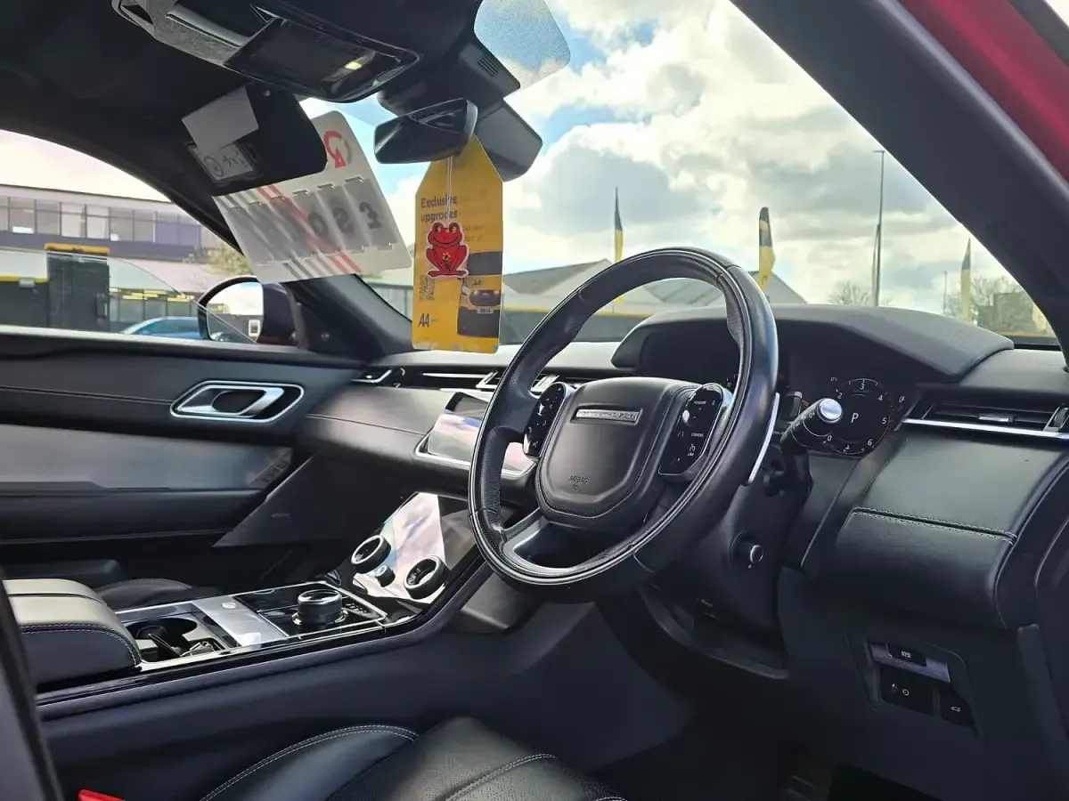 Used Land Rover Range Rover Velar HSE Dynamic 295 HP (216 kW) 2019 Red SUV