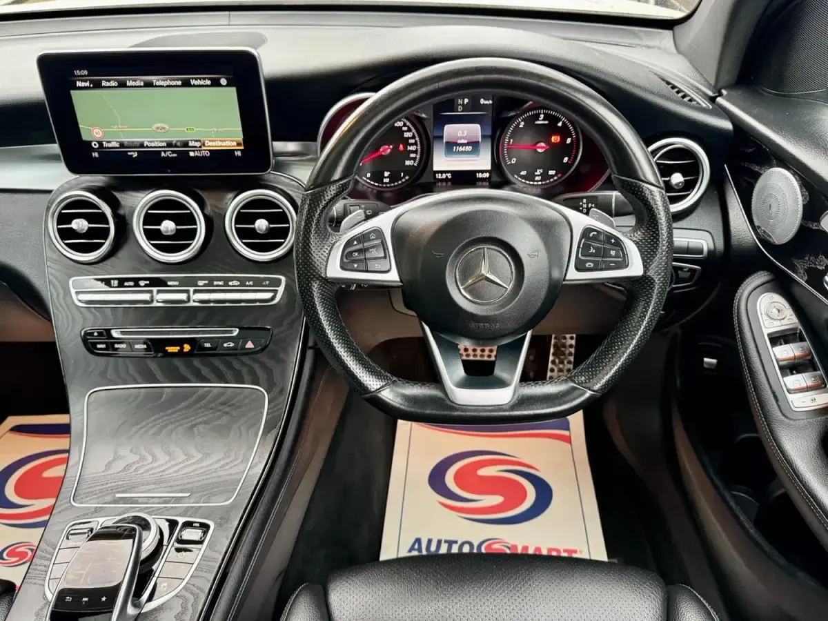 Second-hand Mercedes GLC220 AMG line 2018 Alb Break