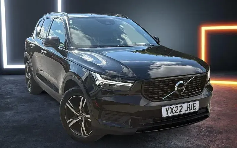 Used Volvo XC40 R-Design 197 HP (144 kW) 2021 SUV