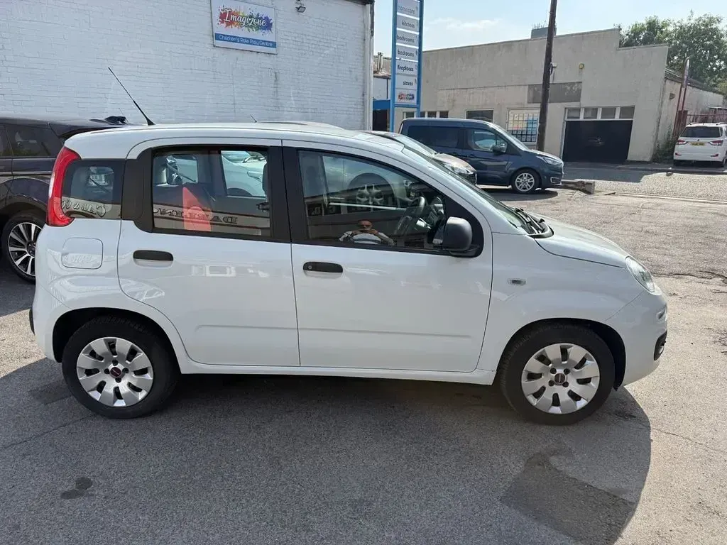 Used Fiat Panda Pop 69 HP (50 kW) 2014 White Hatchback