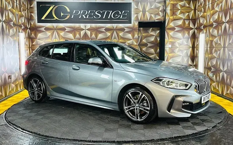 Używany BMW 118 M Sport 136 KM (100 kW) 2021 Hatchback
