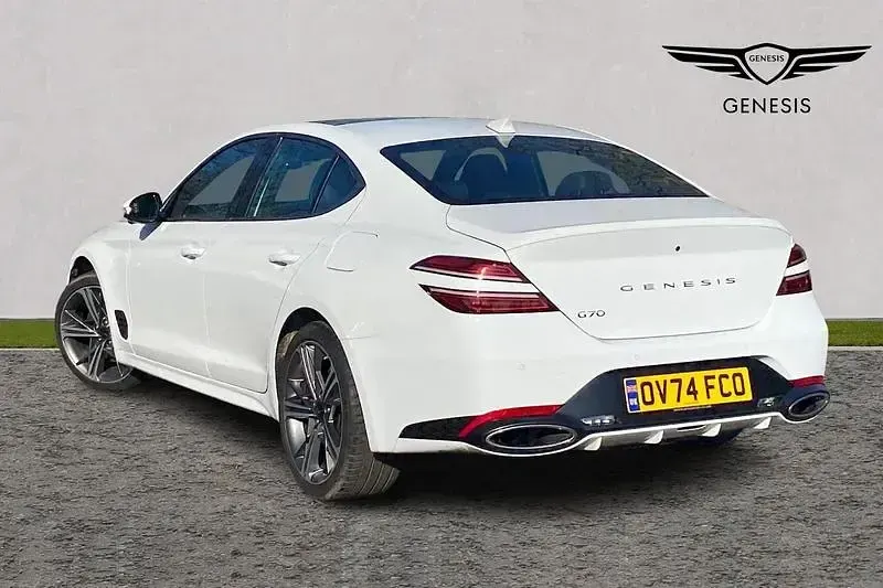 Used Genesis G70 Sport 245 HP (180 kW) 2024 White Sedan
