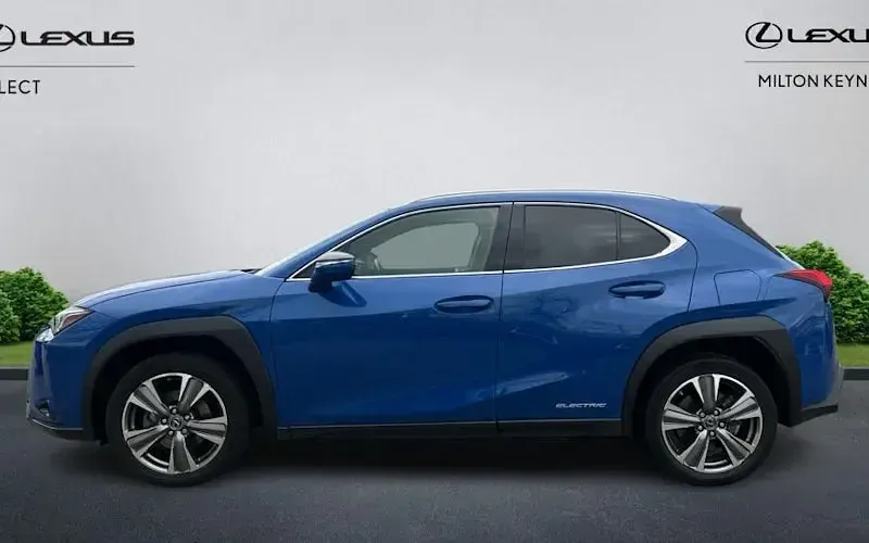 Used Lexus UX 150 kW (204 HP) 2022 SUV