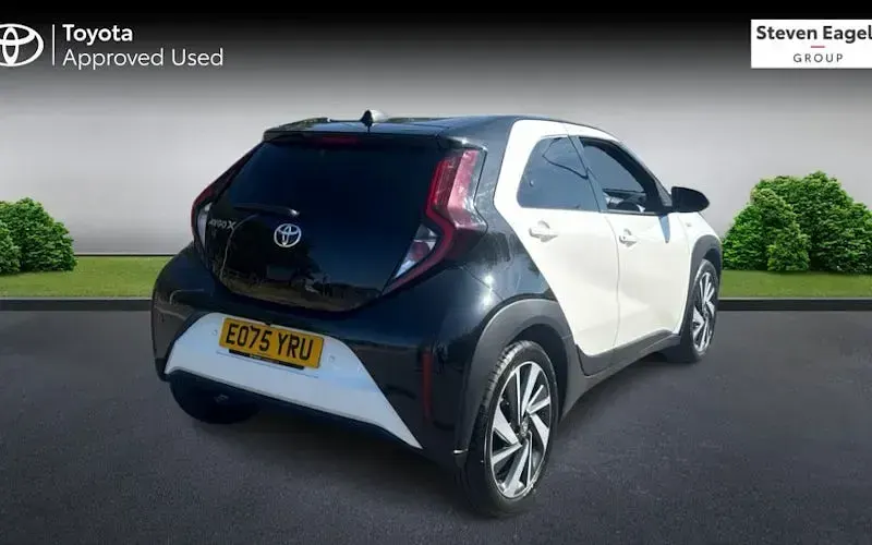 Used Toyota Aygo X 72 HP (52 kW) 2025 White SUV
