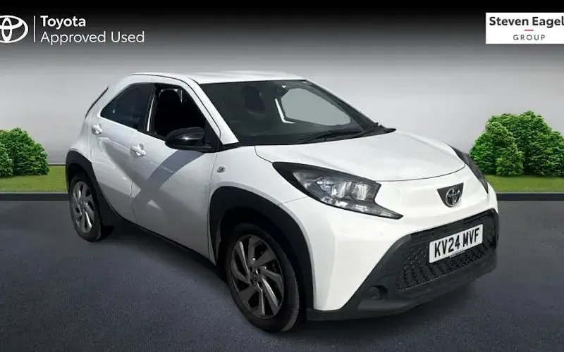 Usado Toyota Aygo X PURE 72 HP (52 kW) 2025 SUV