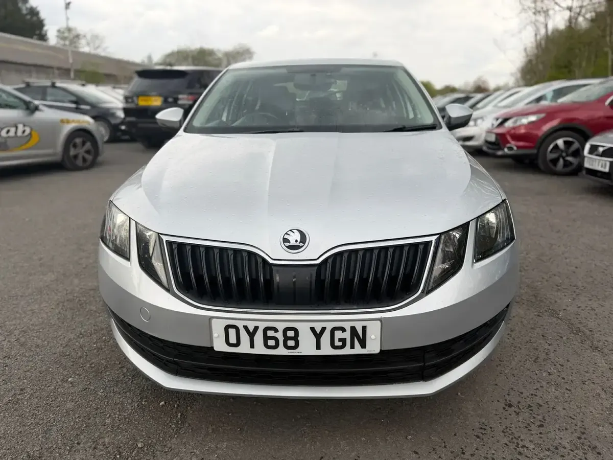 Used Skoda Octavia 115 HP (84 kW) 2018 Silver Hatchback