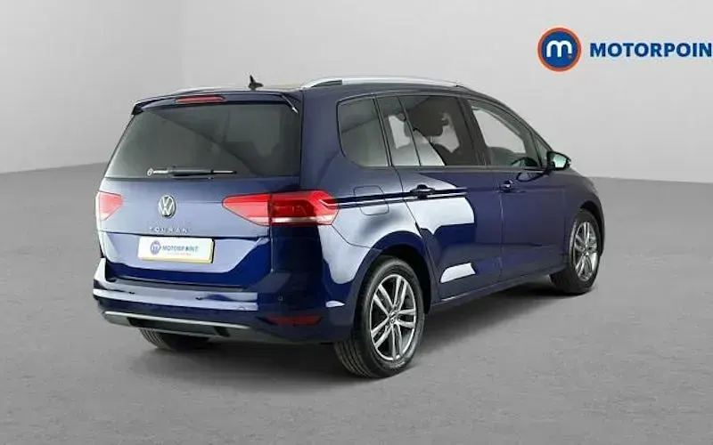 Used VW Touran Match 150 HP (110 kW) 2025 Blue MPV