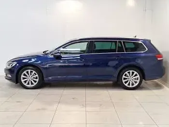 Used VW Passat Business 150 HP (110 kW) 2019 Blue Estate
