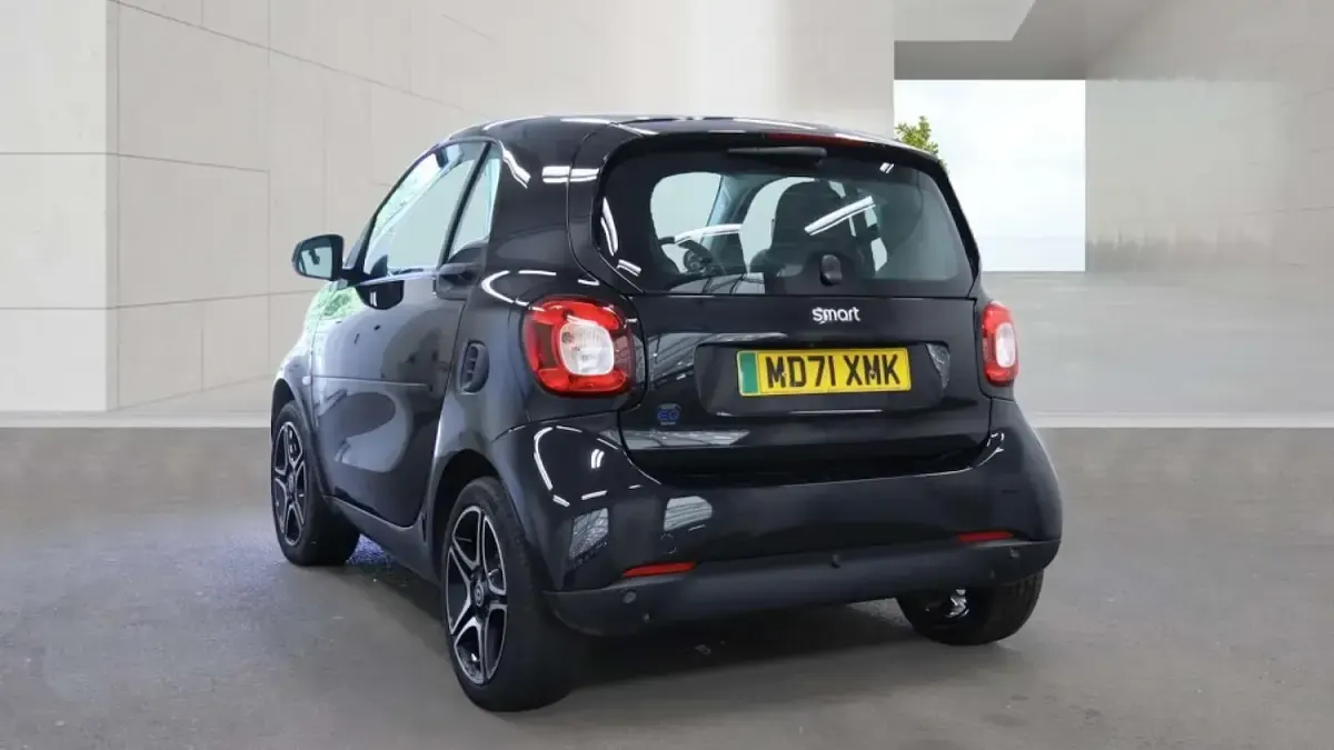 Used Smart ForTwo Electric Drive Premium 60 kW (82 HP) 2022 Black and black Coupe