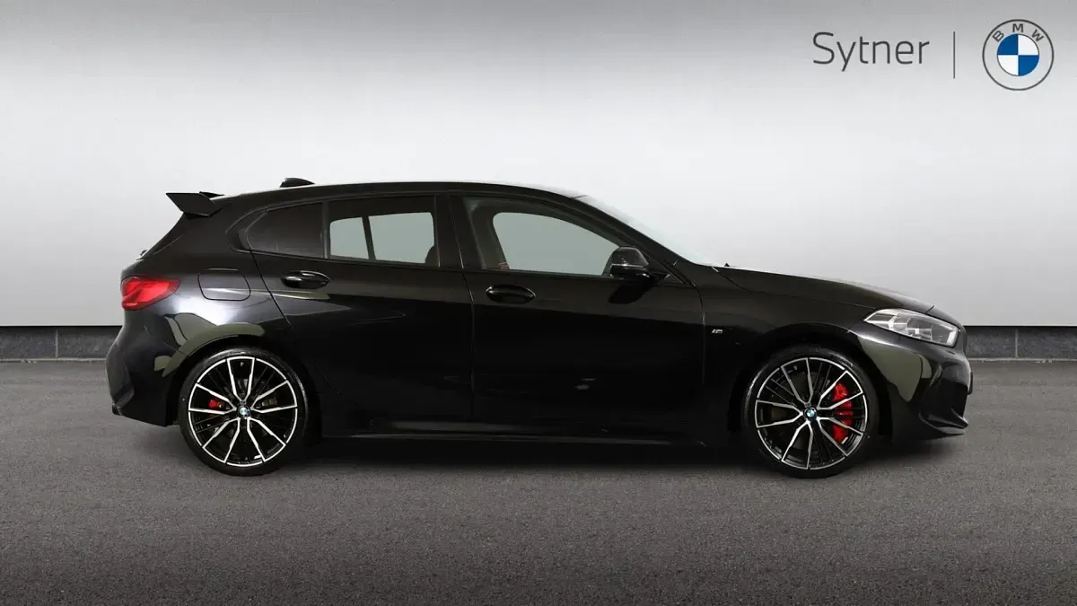 Second-hand BMW 128 Shadowline 261 CP (191 kW) 2024 Negru