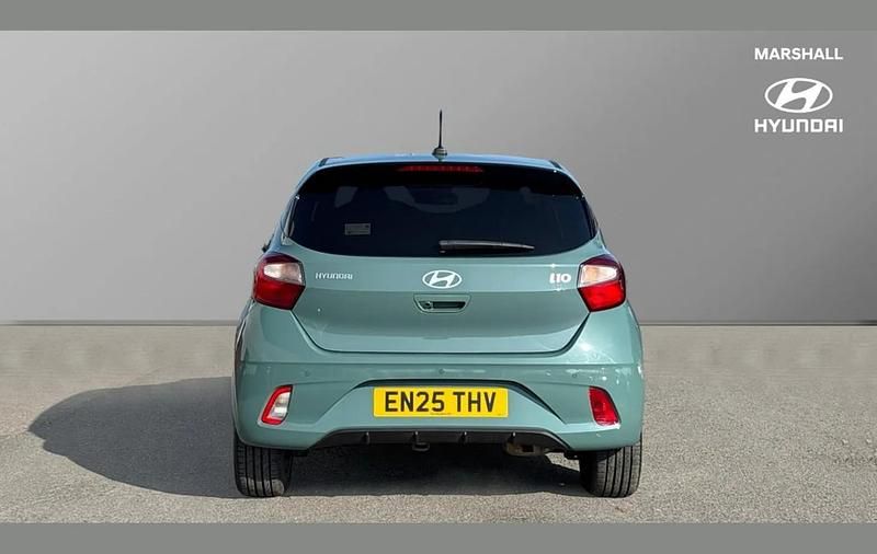 Used Hyundai i10 Premium 77 HP (56 kW) 2025 Green Hatchback