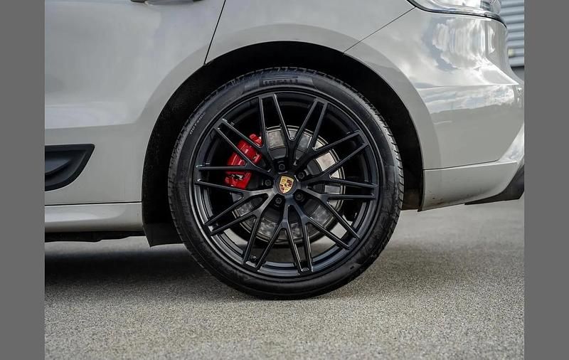 Used Porsche Macan GTS 440 HP (323 kW) 2022 Grey SUV