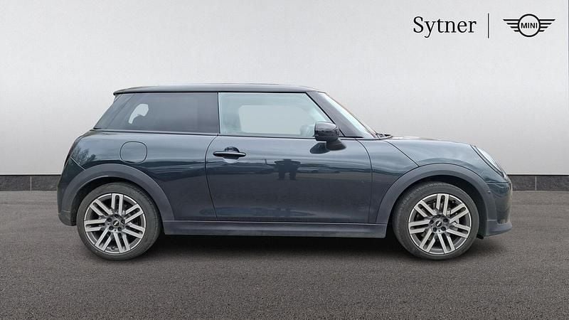 Used Mini Cooper Hatch 113 kW (154 HP) 2025 Grey Hatchback