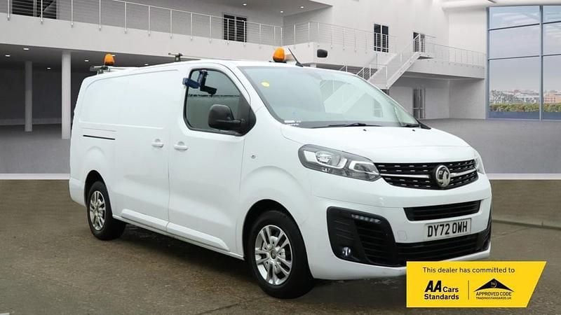 White Used 2022 Vauxhall Vivaro Sportive Van | £14,995 (Fair price) - Image 1/4