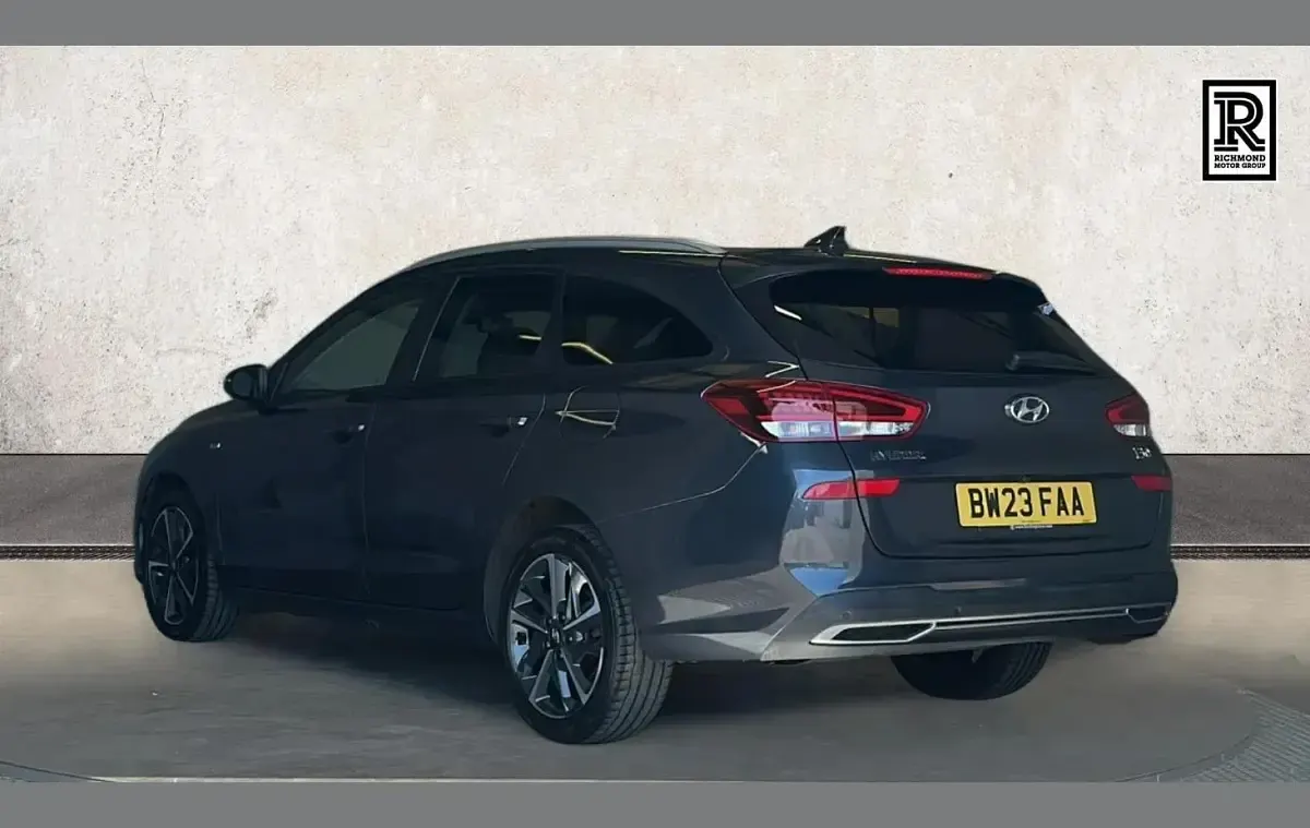 Used Hyundai i30 Premium 120 HP (88 kW) 2023 Grey Estate