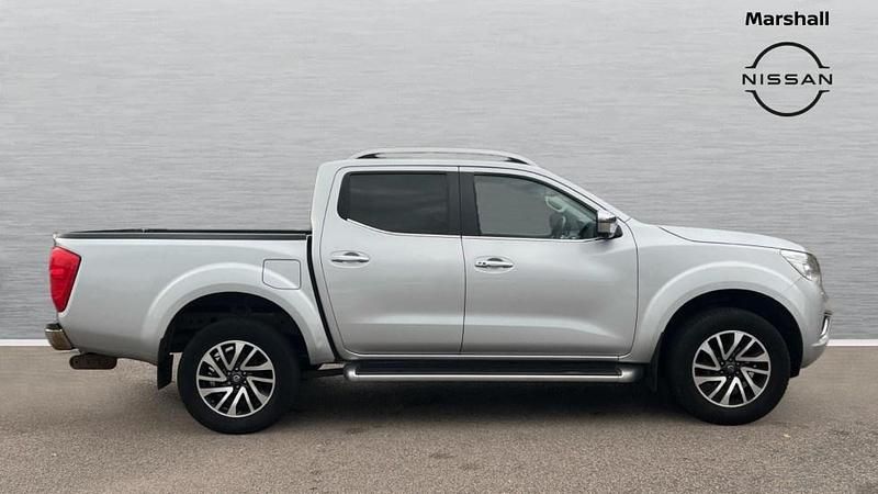 Used Nissan Navara Tekna 188 HP (138 kW) 2018 Silver Pickup