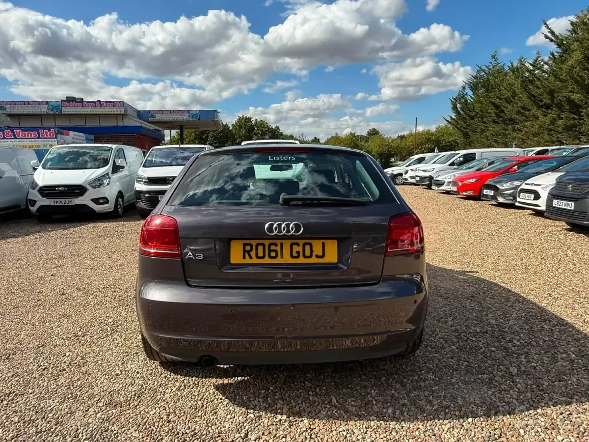 Used Audi A3 Comfort 102 HP (75 kW) 2011 Grey Hatchback