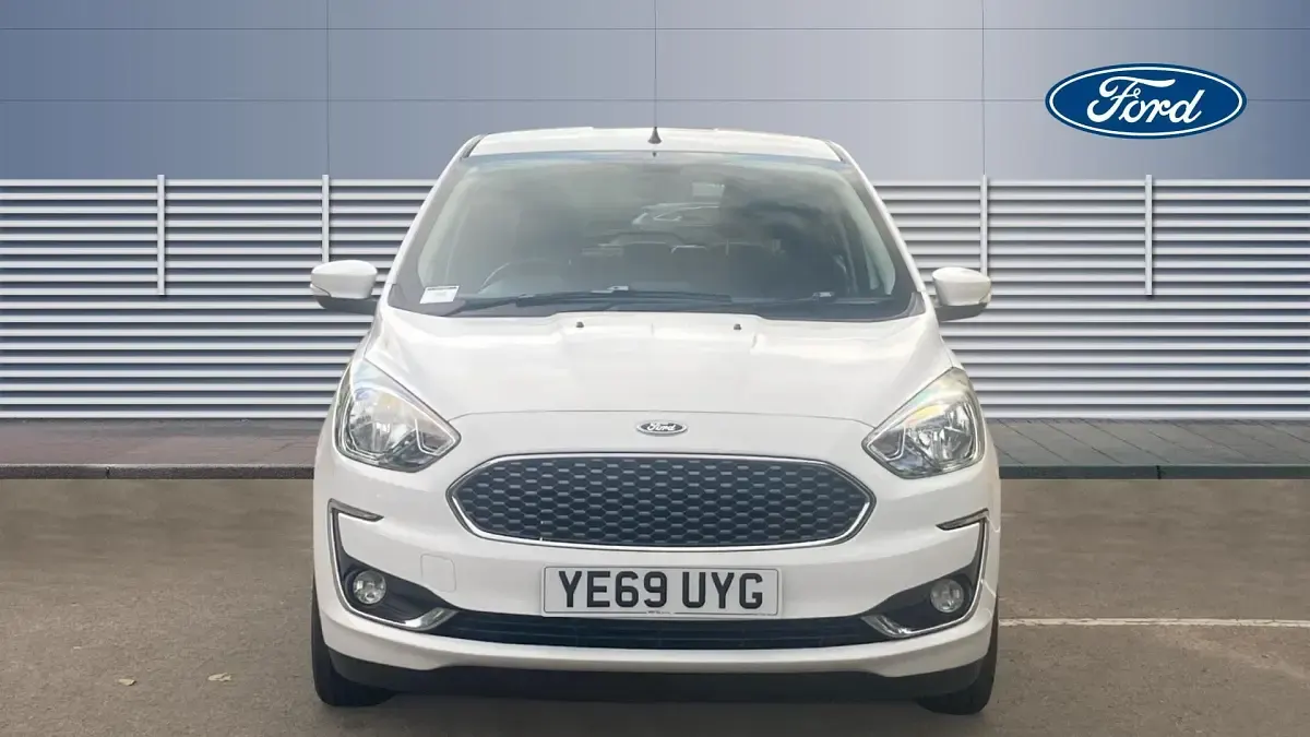 Used Ford Ka Plus Zetec 86 HP (63 kW) 2019 White Hatchback