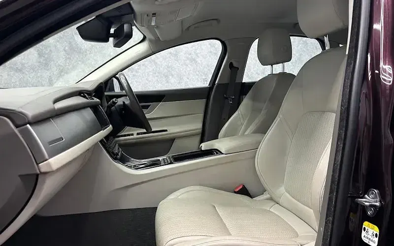 Used Jaguar XF Prestige 163 HP (119 kW) 2020 Sedan