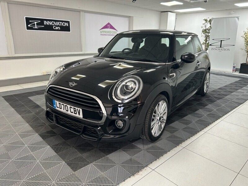 Black Used 2020 Mini Cooper Hatch Hatchback | £16,995 (Fair price) - Image 1/4