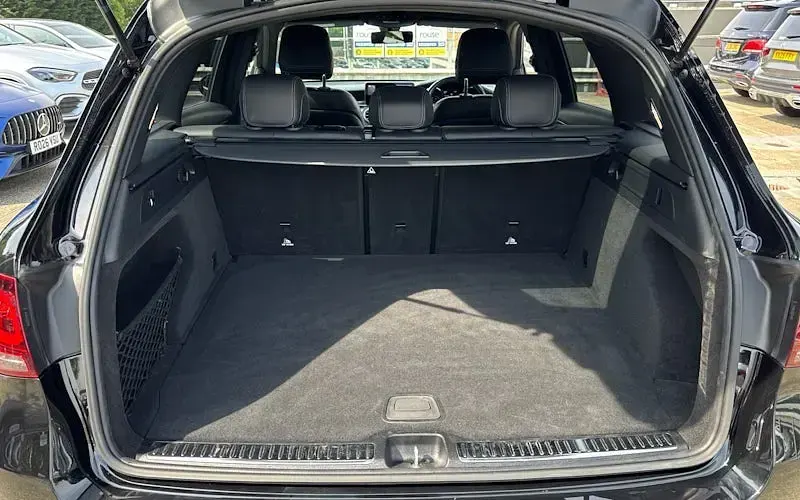 Second-hand Mercedes GLC220 AMG line 194 CP (142 kW) 2021 Break