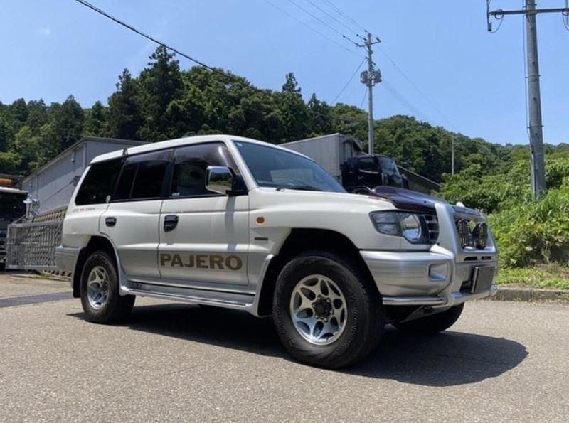 Used Mitsubishi Pajero 1997 White SUV