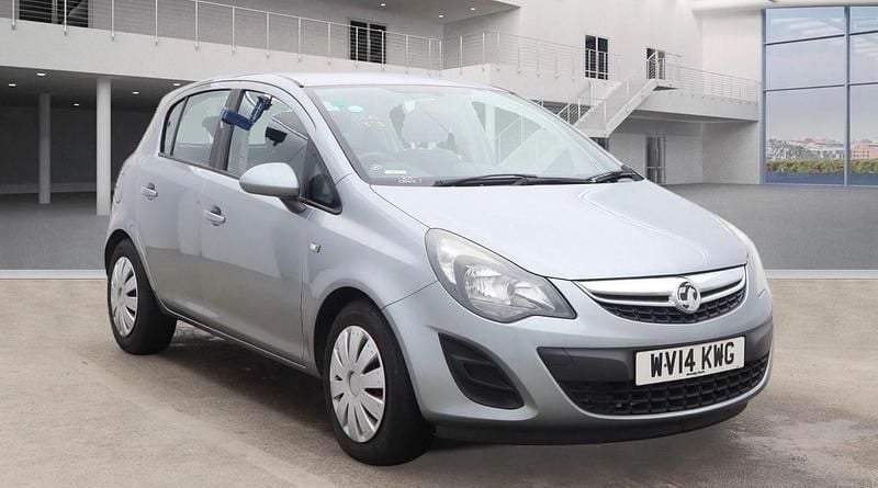 Used Vauxhall Corsa Design Edition 85 HP (62 kW) 2014 Silver Hatchback