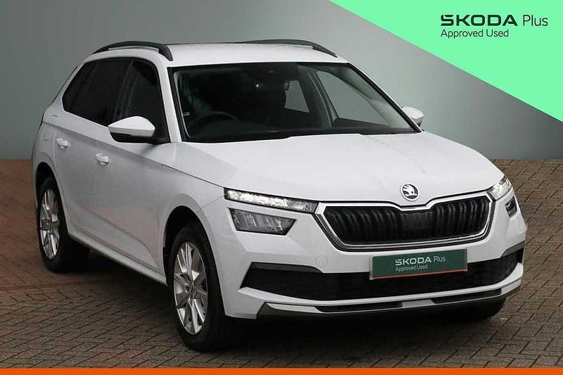 Used Skoda 110 R SE Drive 81 HP (59 kW) 2023 Moon white metallic Estate