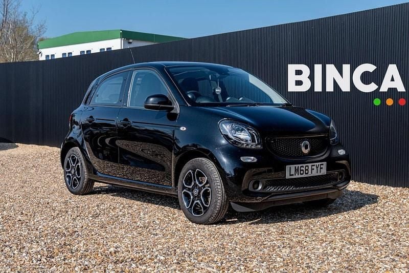 Used Smart ForFour Premium 90 HP (66 kW) 2018 Black Hatchback