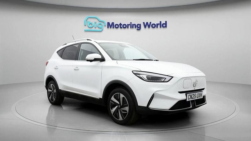Used MG ZS Trophy Connect 130 kW (177 HP) 2025 White SUV
