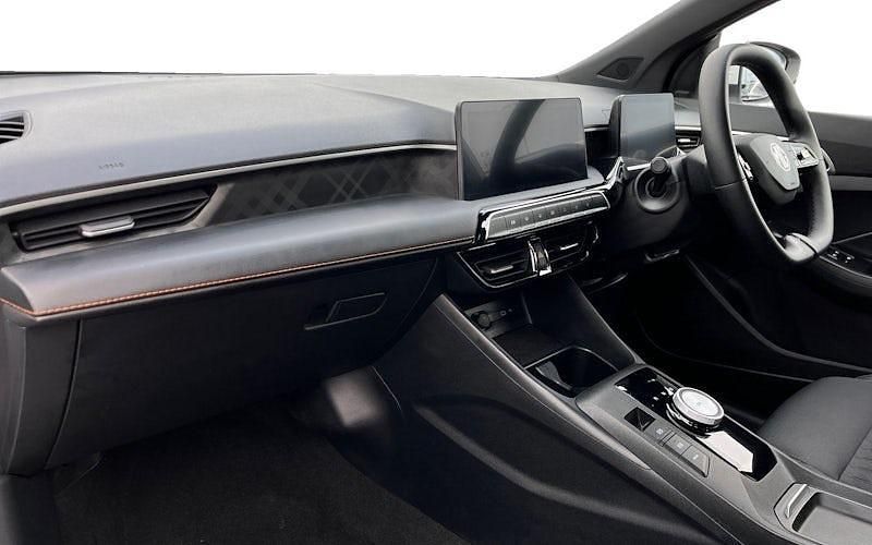 Used MG MG3 Trophy 194 HP (142 kW) 2025 White Hatchback