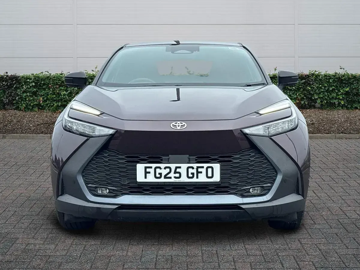 Used Toyota C-HR Design 140 HP (102 kW) 2025 Mauve/purple SUV