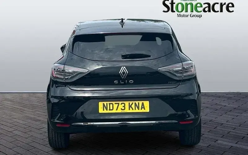 Used Renault Clio Techno 143 HP (105 kW) 2025 Black Hatchback