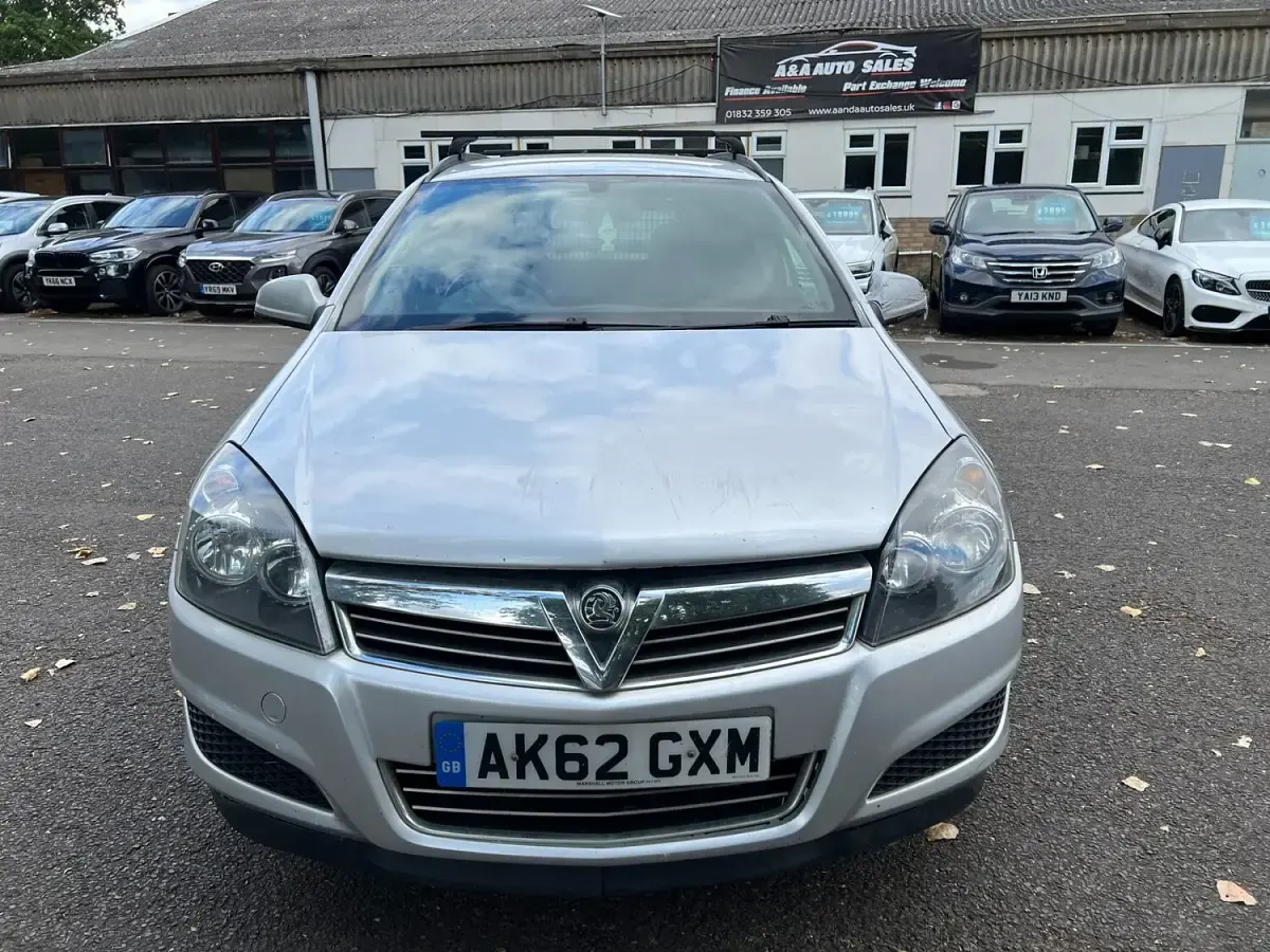 Used Vauxhall Astra Sportive 110 HP (80 kW) 2012 Silver Van