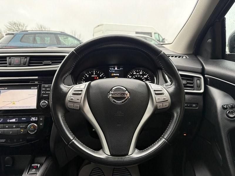 Used Nissan Qashqai Tekna 110 HP (80 kW) 2014 Black SUV