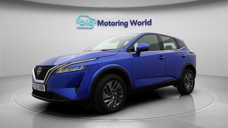 Used Nissan Qashqai Acenta Premium 158 HP (116 kW) 2023 Blue SUV