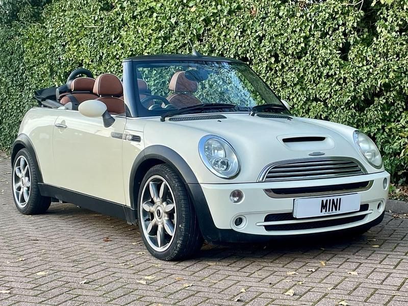 White Used 2007 Mini Cooper Cabriolet Cabriolet | £5,500 (A bit pricey) - Image 1/4