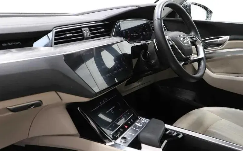 Used Audi e-tron Design 300 kW (408 HP) 2019 Black SUV