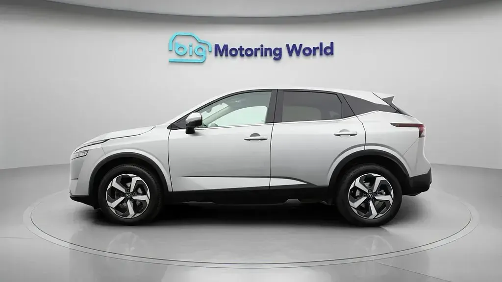 Used Nissan Qashqai N-Connecta 140 HP (102 kW) 2022 Silver SUV