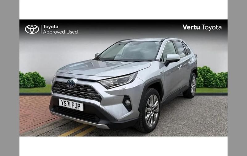 Used Toyota RAV4 Hybrid 218 HP (160 kW) 2022 Silver SUV