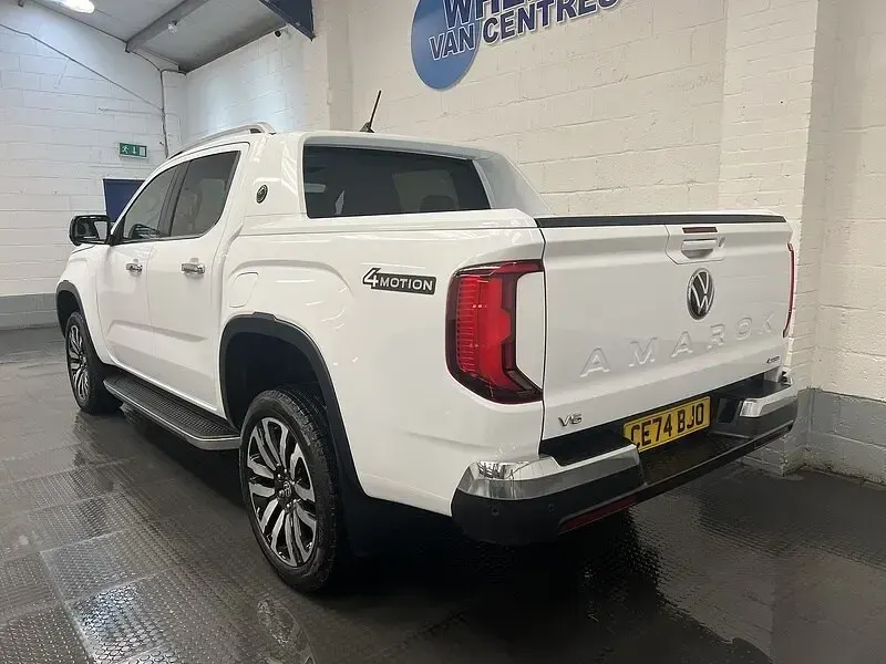Used VW Amarok Aventura 237 HP (174 kW) 2024 White Pickup