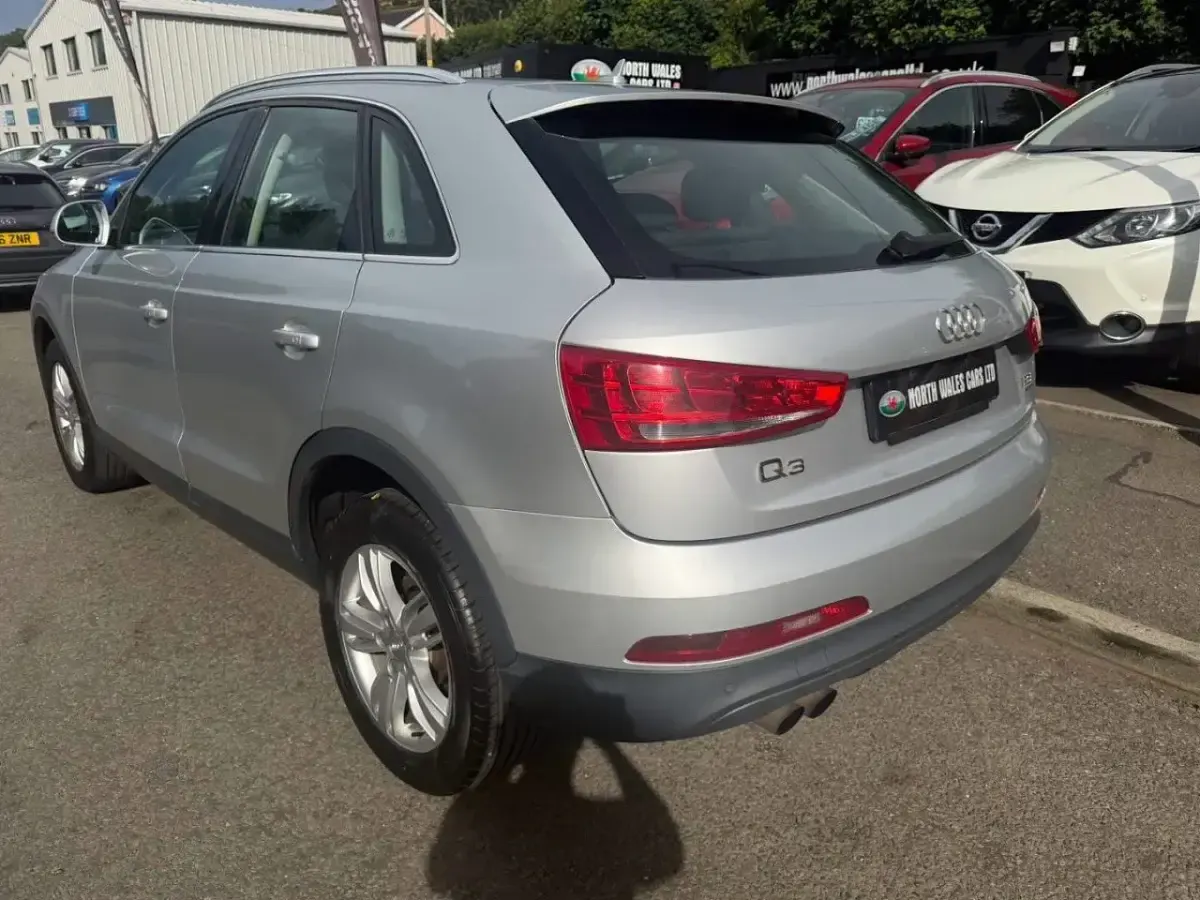 Used Audi Q3 Comfort 170 HP (125 kW) 2014 Silver SUV