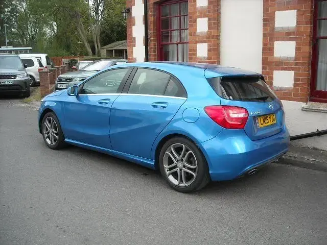 Begagnad Mercedes A200 136 HK (100 kW) 2015 Blå Halvkombi