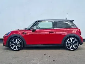 Used Mini Cooper S Exclusive 178 HP (130 kW) 2022 Red Hatchback