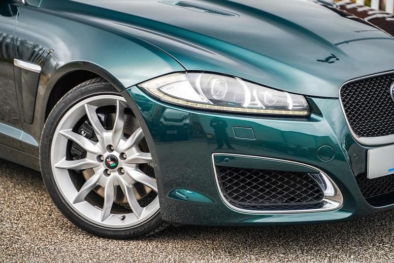 Used Jaguar XFR Supercharged 510 HP (375 kW) 2013 Green Sedan