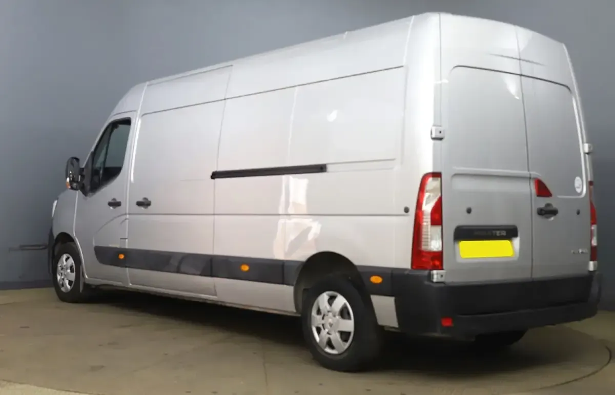 Used Renault Master Business 150 HP (110 kW) 2022 Grey MPV